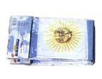 Bandera Argentina para frentes o interiores, con refuerzo, c... 90 x 150 cm. - Con sol. - Sol reglamentario estampado. - Material: Poliamida de Nylon. - Excelente tejido, trama cerrada, altamente resistente, por su textura tiene buena ca&iacute;da y flameo,